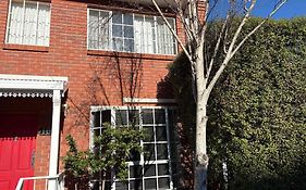 Cosy Renovated 2 Bed Villa In Superb Location